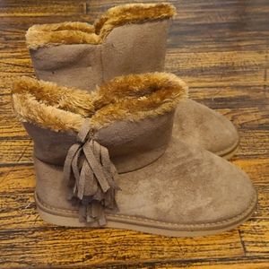 Yoki guido-10 fringe boots